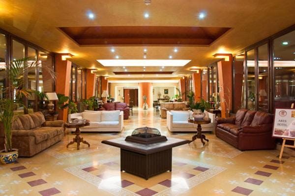 Lobby or reception, Lobby or reception
