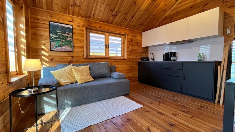 Dwór Piotra i Pawła- pokoje i domki Farm Stay in Lower Silesian Voivodeship