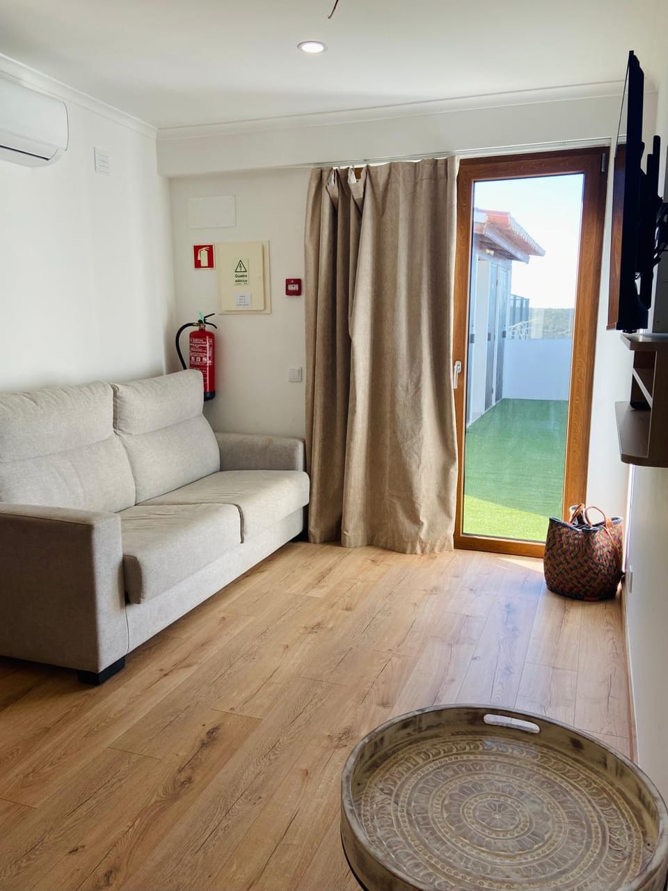 Communal lounge/ TV room