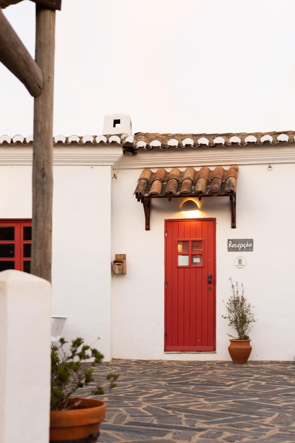 Property building, Facade/entrance, Lobby or reception