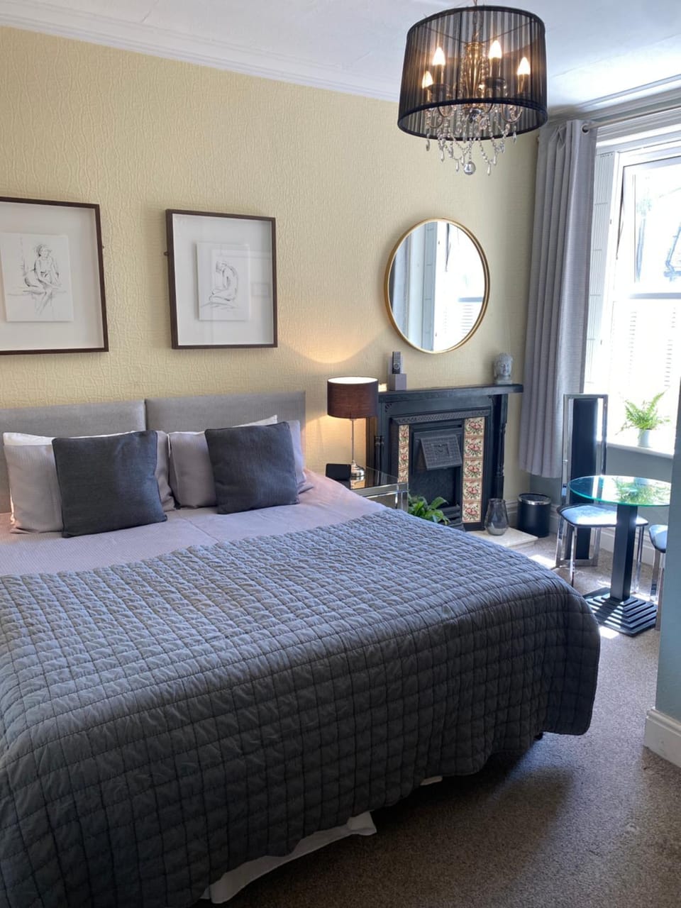 Bed, Seating area, Bedroom