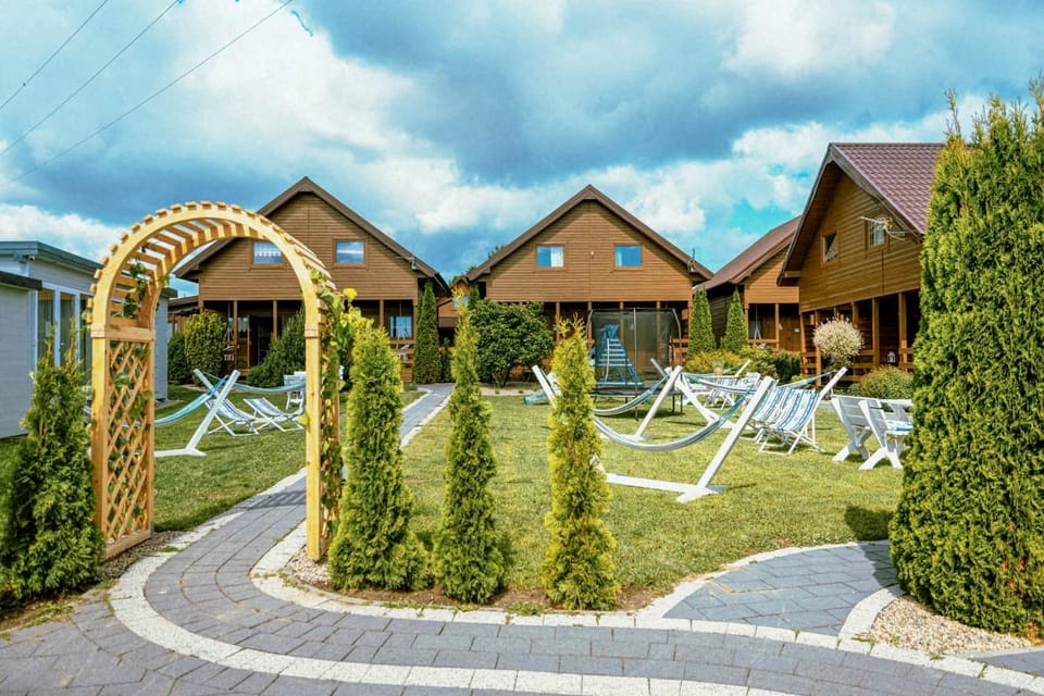 Property building, Garden, sunbed