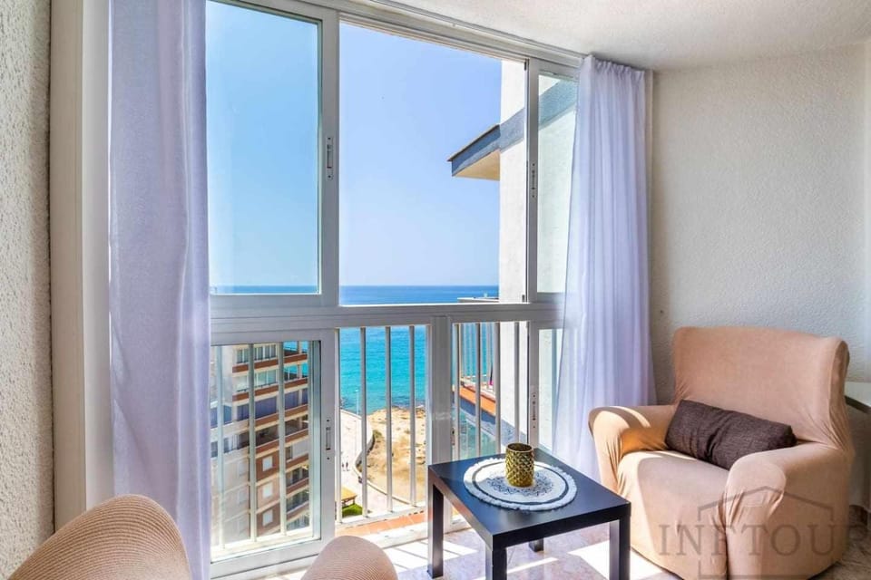 Living room, Sea view