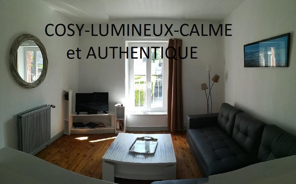 Communal lounge/ TV room, Living room, Lounge or bar