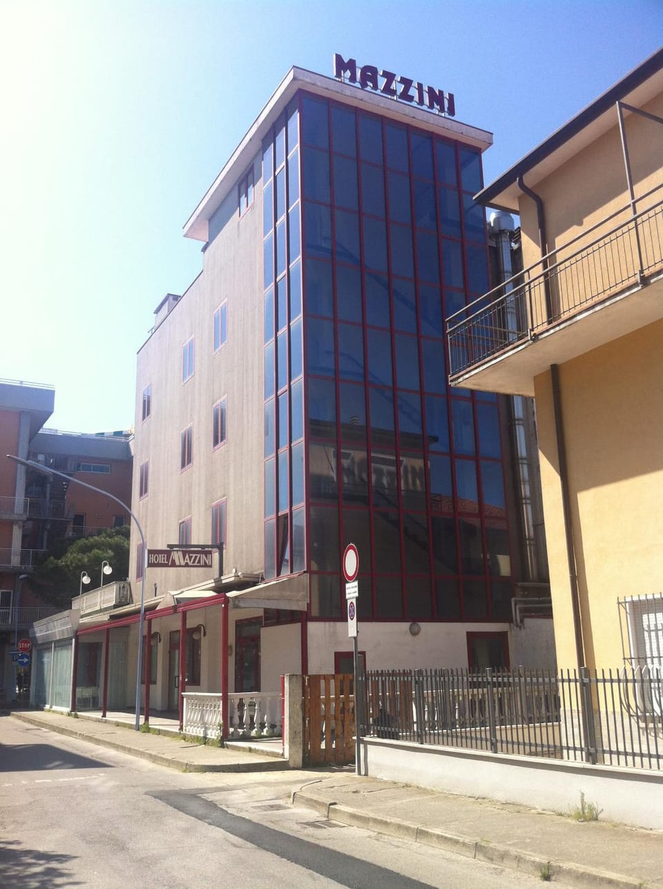 Facade/entrance, Street view