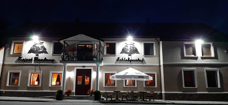 Property building, Facade/entrance