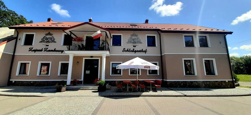 Zajazd Zamkowy Krąg Bed and Breakfast in Pomeranian Voivodeship