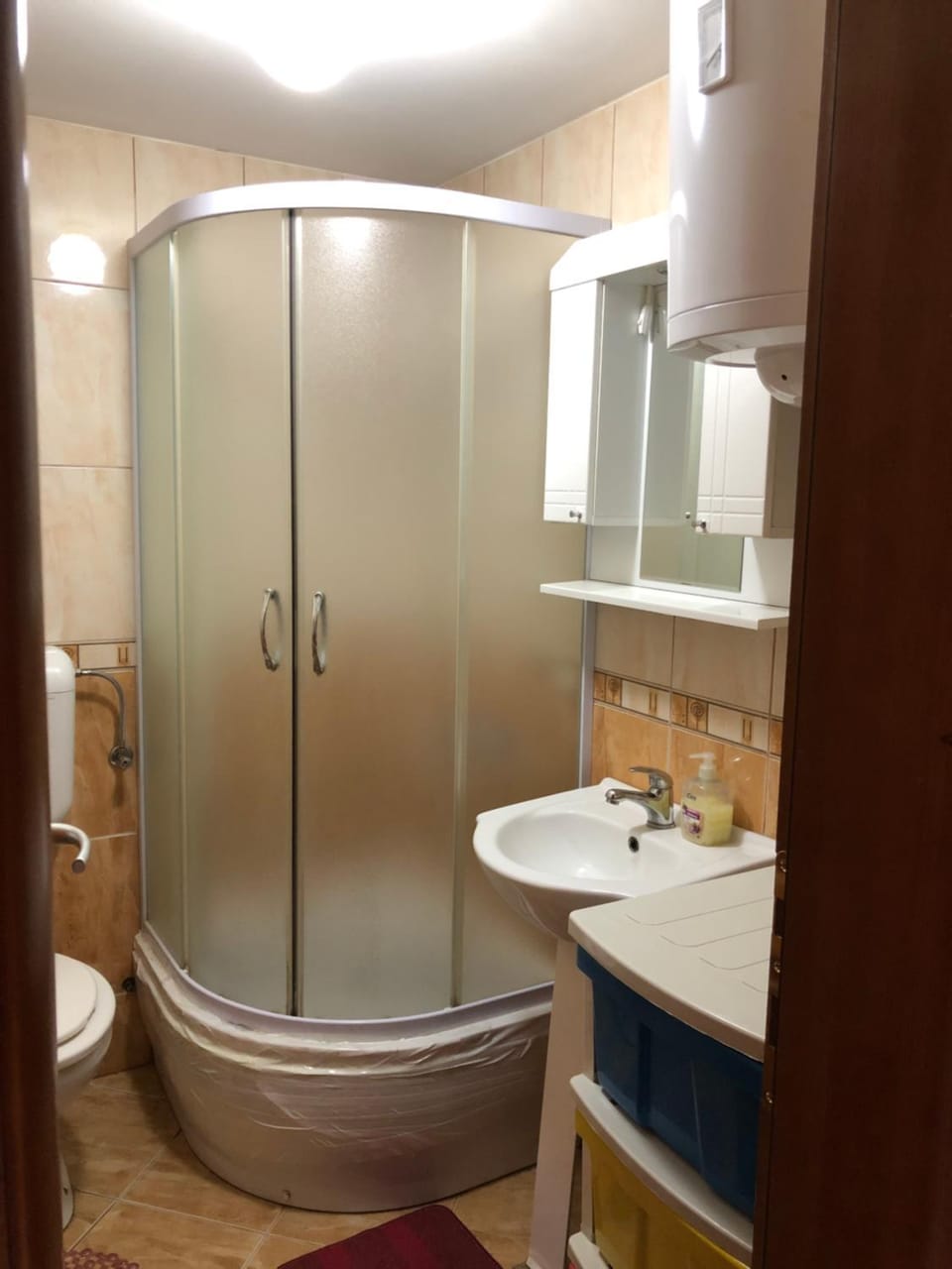 Shower, Toilet, Bathroom