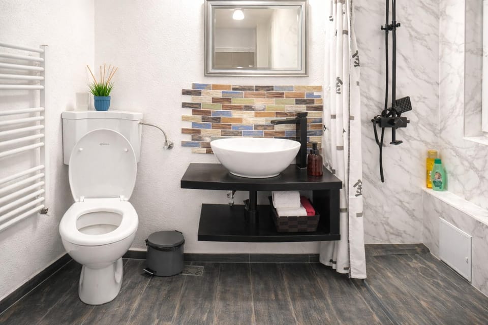 Shower, Bathroom