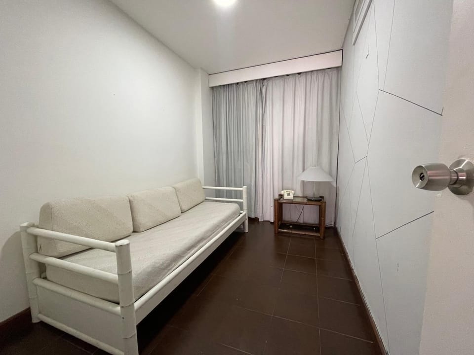 Seating area, Bedroom