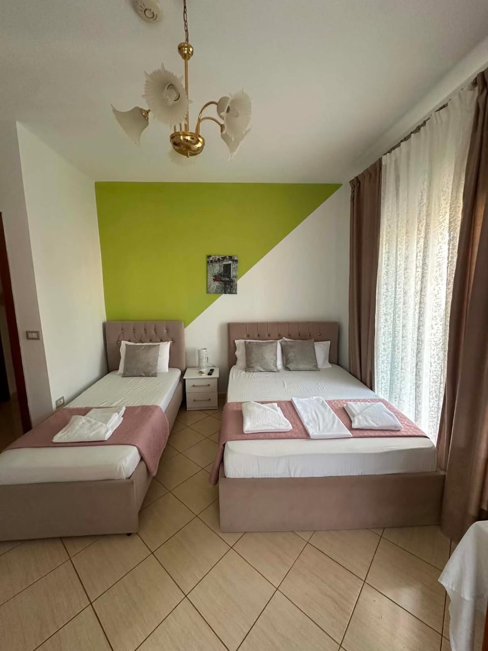 Oliver Studios Inn in Ksamil