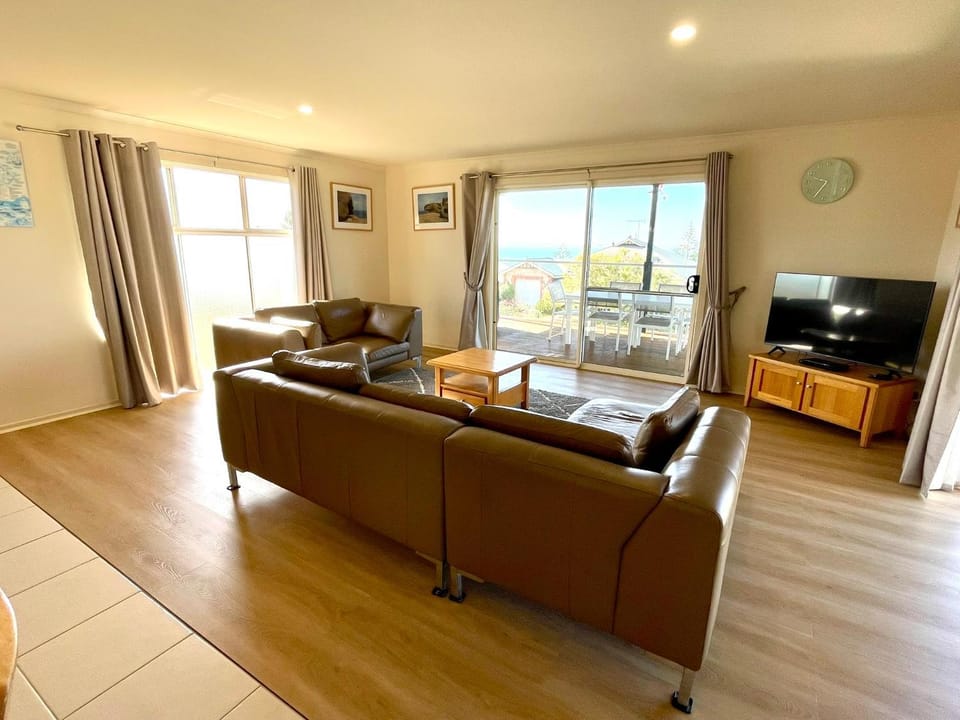 Bayview Beach House Apartment No 2 House in Kingscote