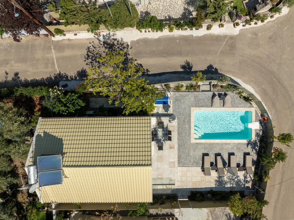 Day, Bird's eye view, Pool view, Swimming pool, sunbed