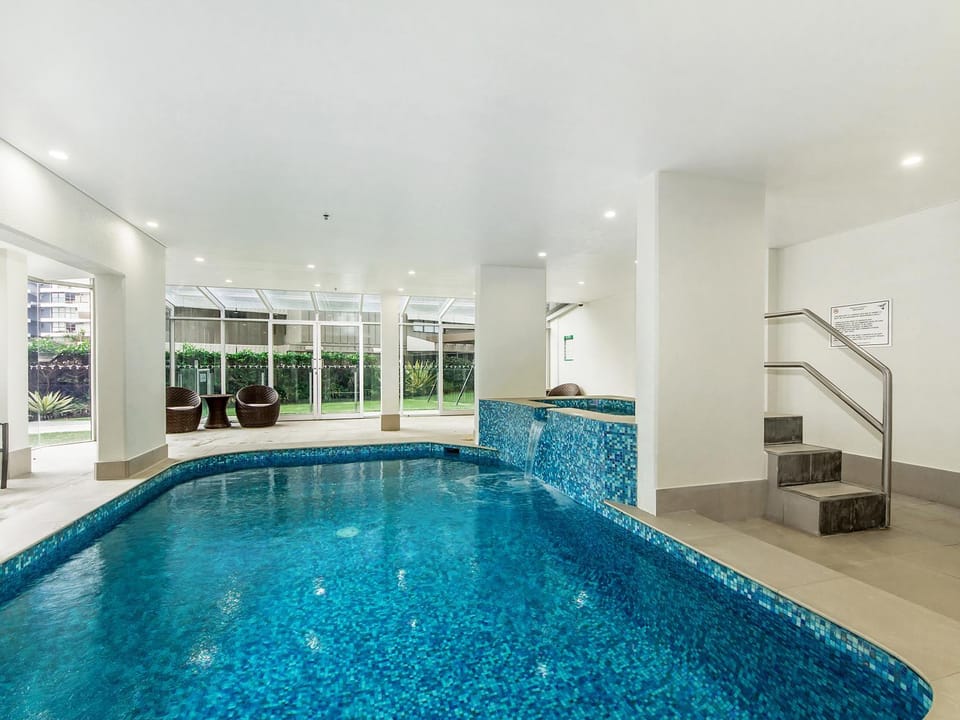 Hot Tub, Swimming pool