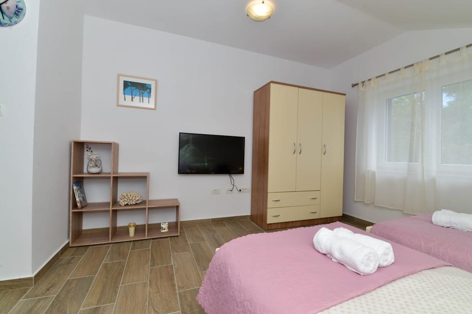 Bed, TV and multimedia