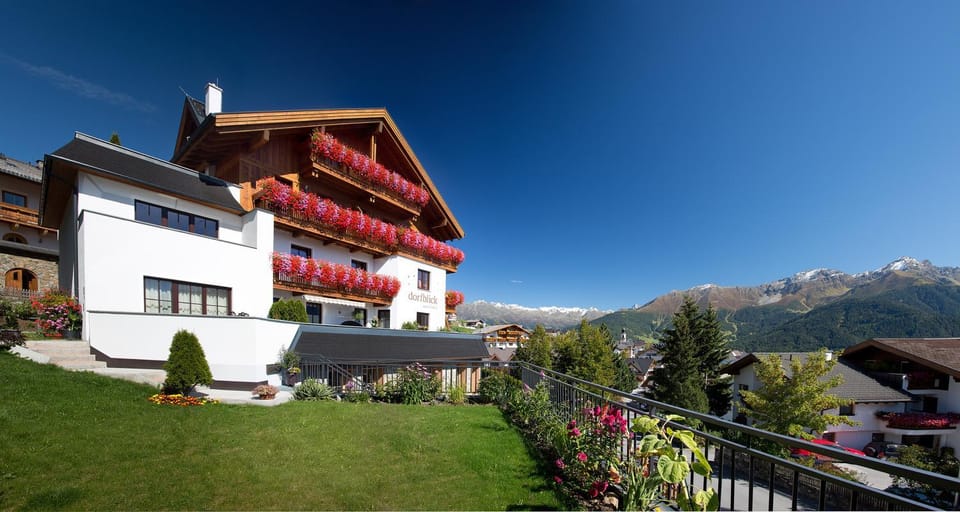 Garden, Balcony/Terrace, City view, Garden view, Mountain view