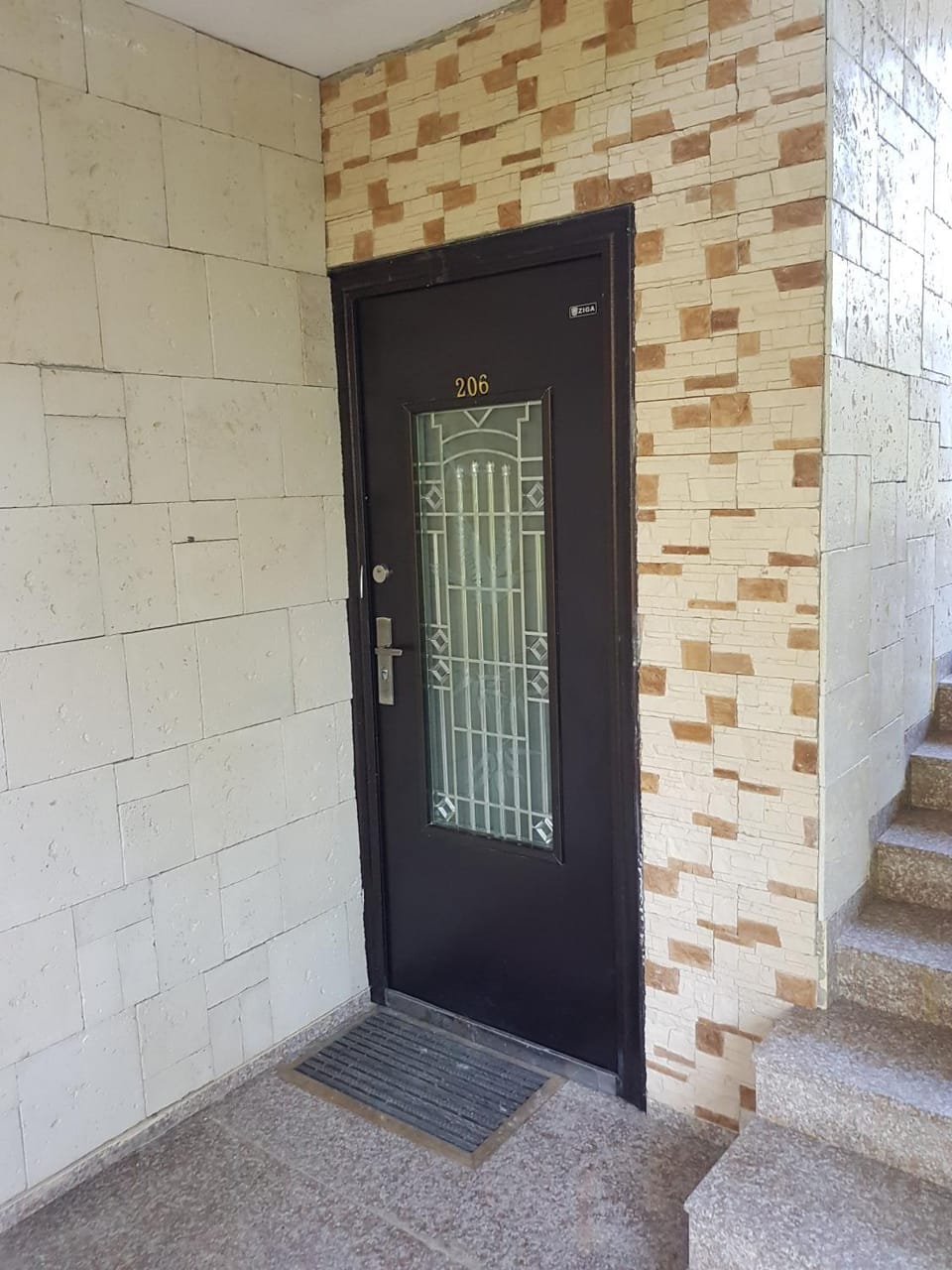 Facade/entrance