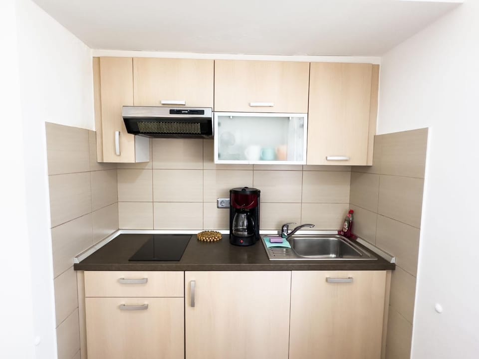 Apartments Antonio Apartment in Tisno