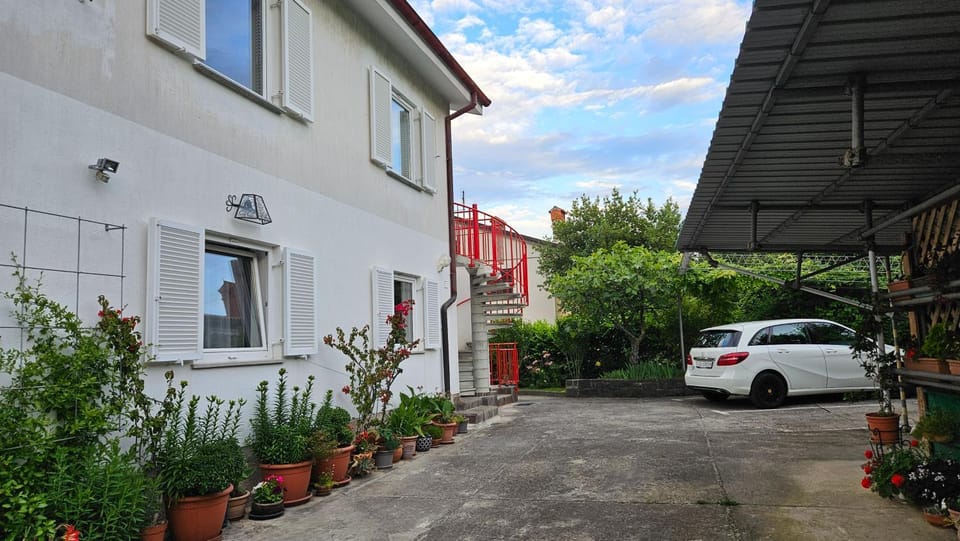 Property building, Day, Parking