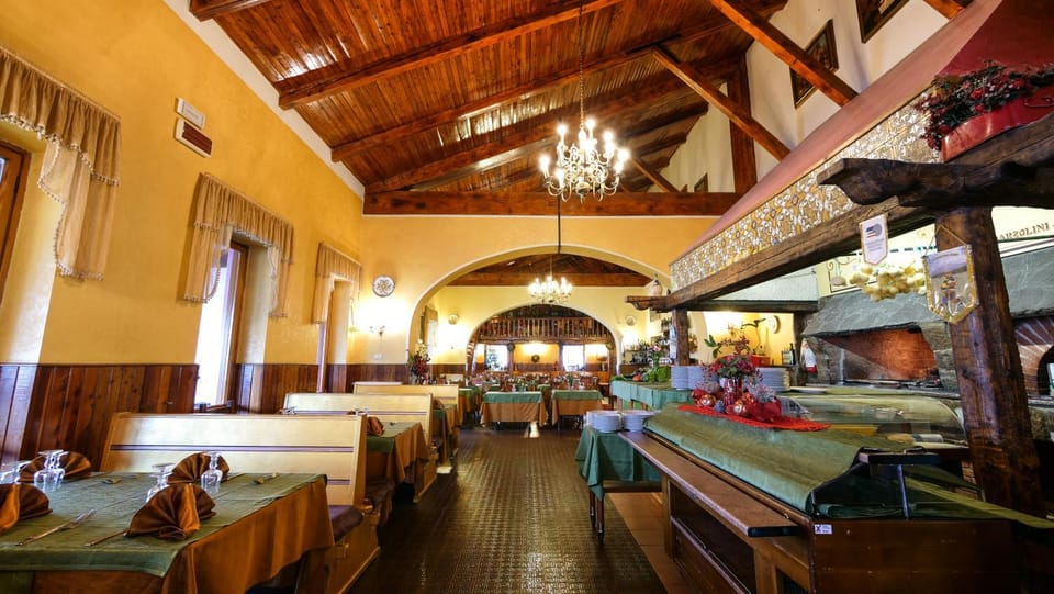 Hotel Ristorante La Nuova Fattoria Hotel in Abruzzo