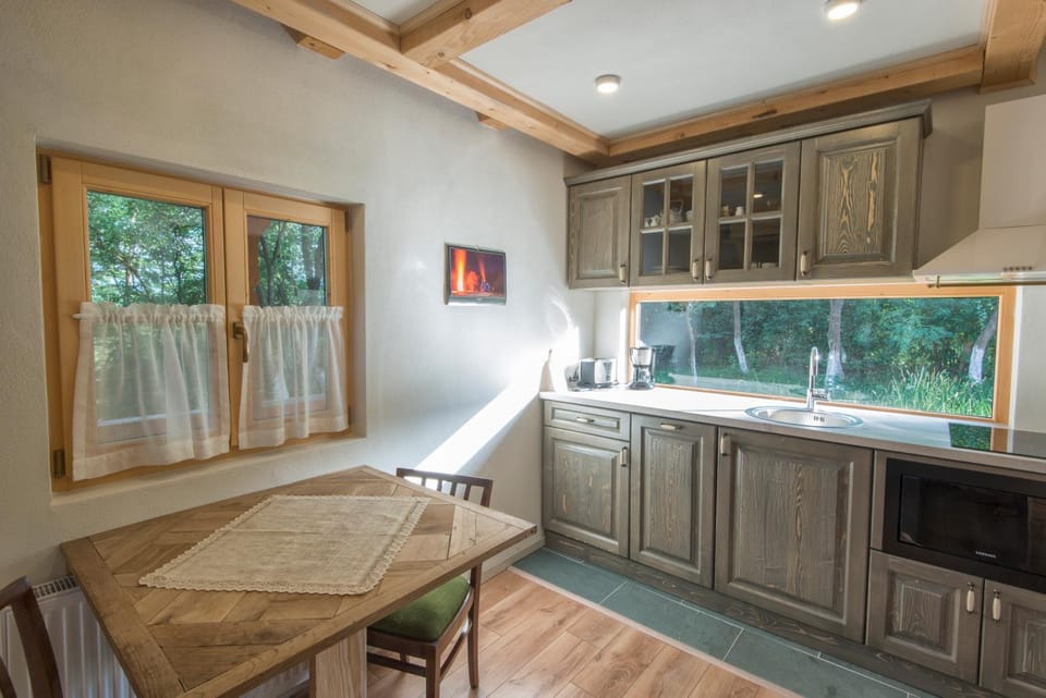 Kitchen or kitchenette