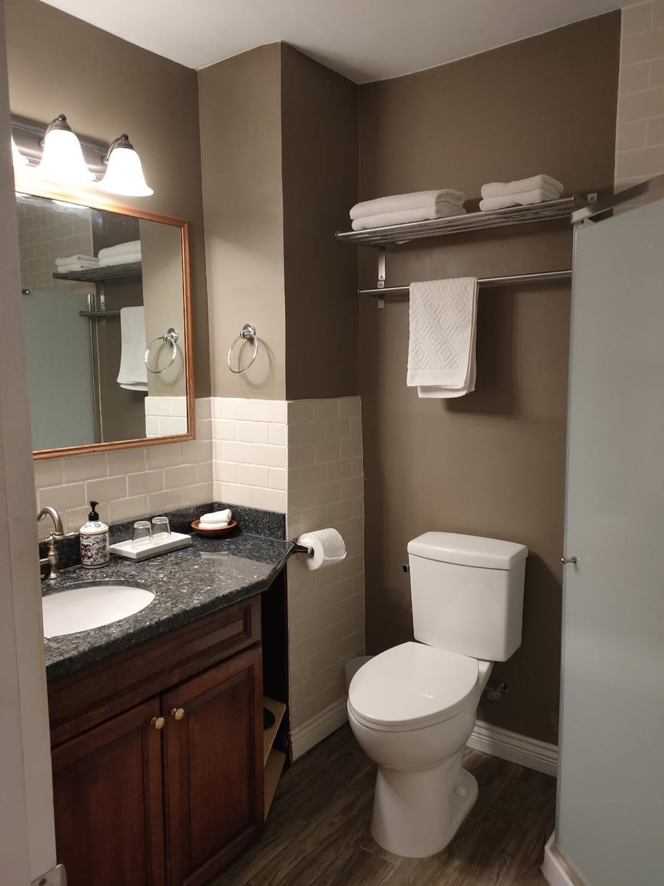 Semi Centre House Bed and Breakfast in Surrey