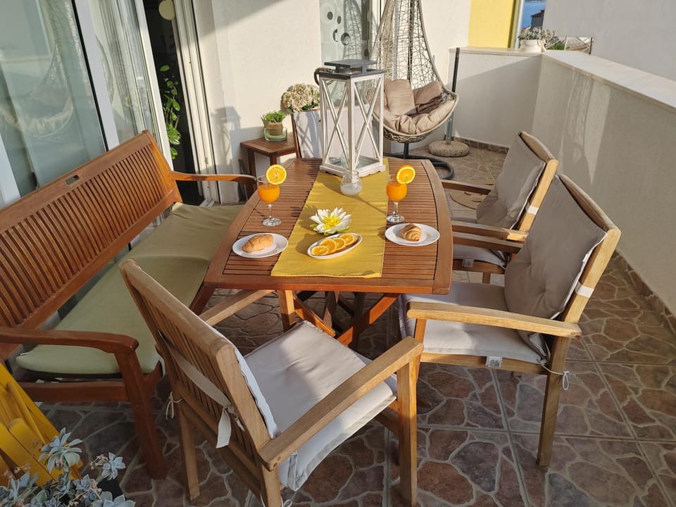 Balcony/Terrace, Balcony/Terrace