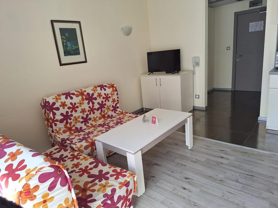 Mariner's Hotel - Self Catering - Adults Only Hotel in Sunny Beach