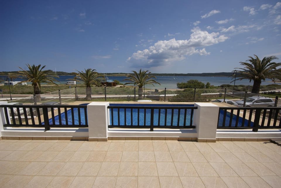 Balcony/Terrace, Sea view, Swimming pool