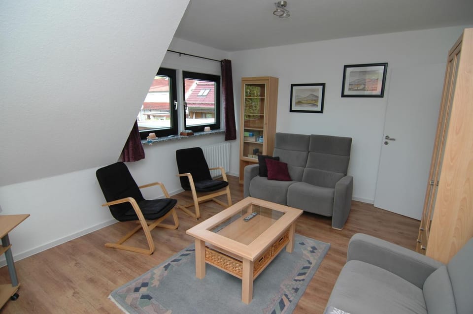 Living room, Photo of the whole room, Seating area
