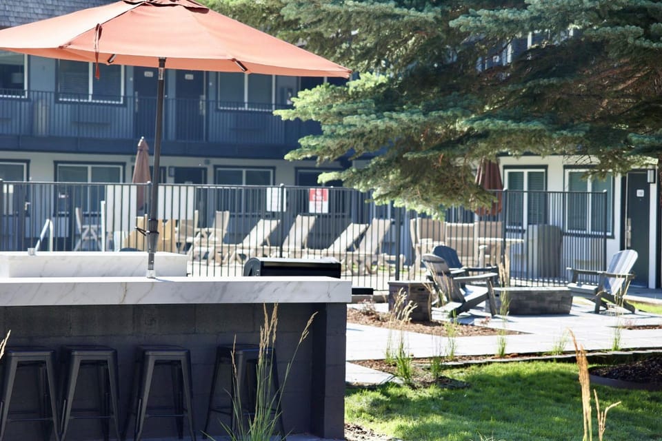 Swimming pool, Inner courtyard view