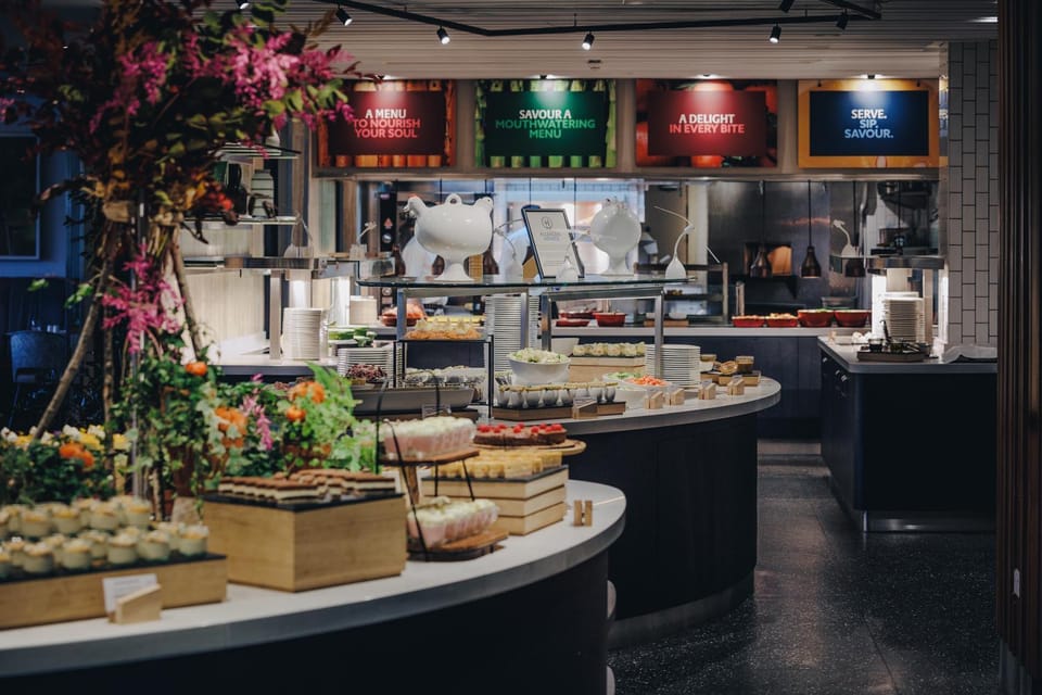 Restaurant/places to eat, Food and drinks, Food, Buffet breakfast