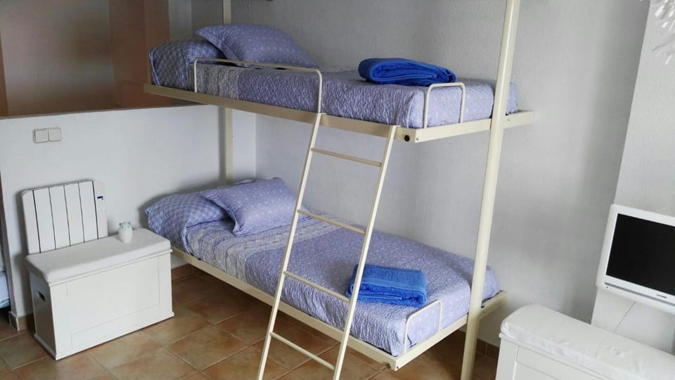 bunk bed