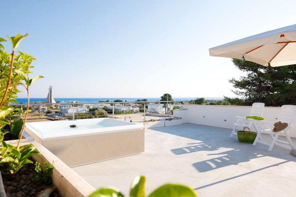 Patio, Day, Natural landscape, View (from property/room), Balcony/Terrace, Sea view, sunbed