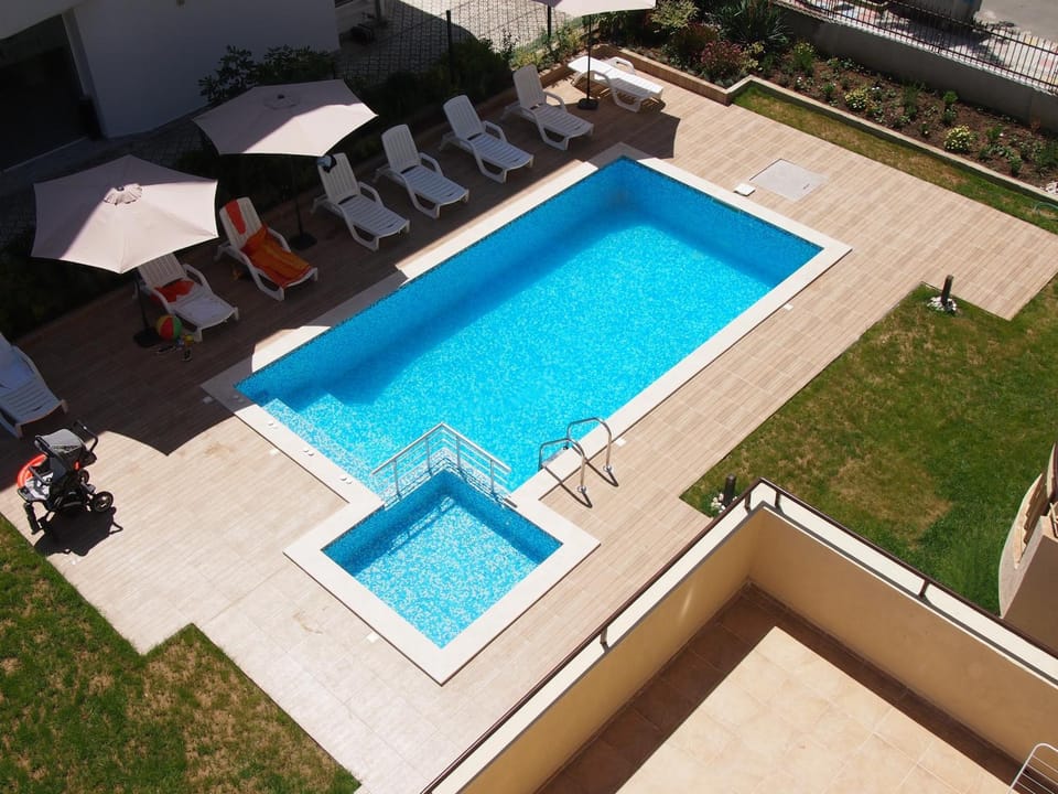 Bird's eye view, Garden, Swimming pool, Swimming pool
