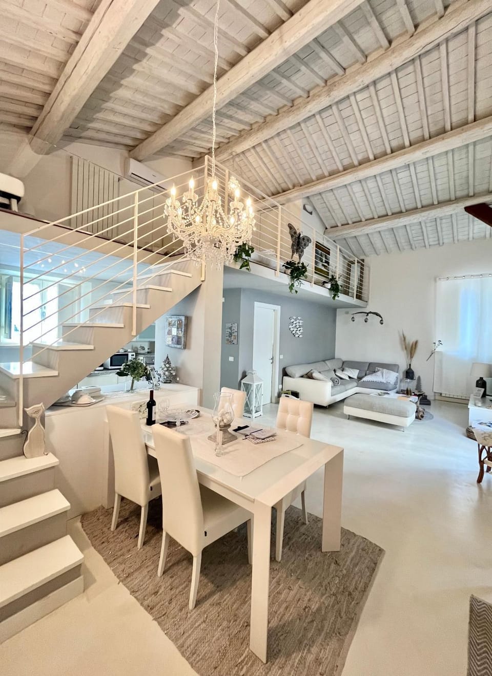 Whiteloft in Lucca House in Capannori