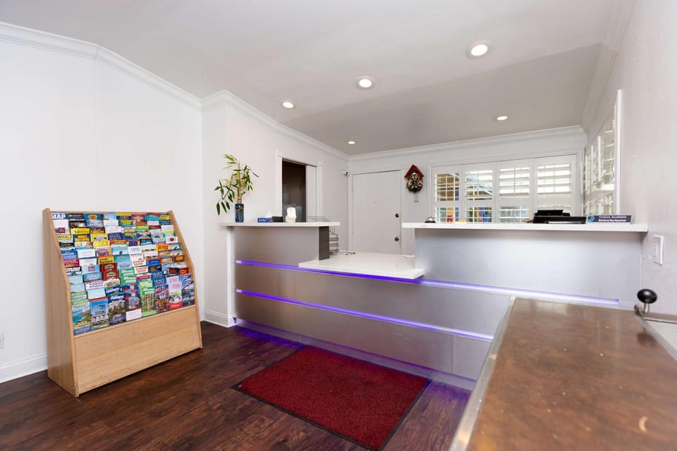 Lobby or reception, On site