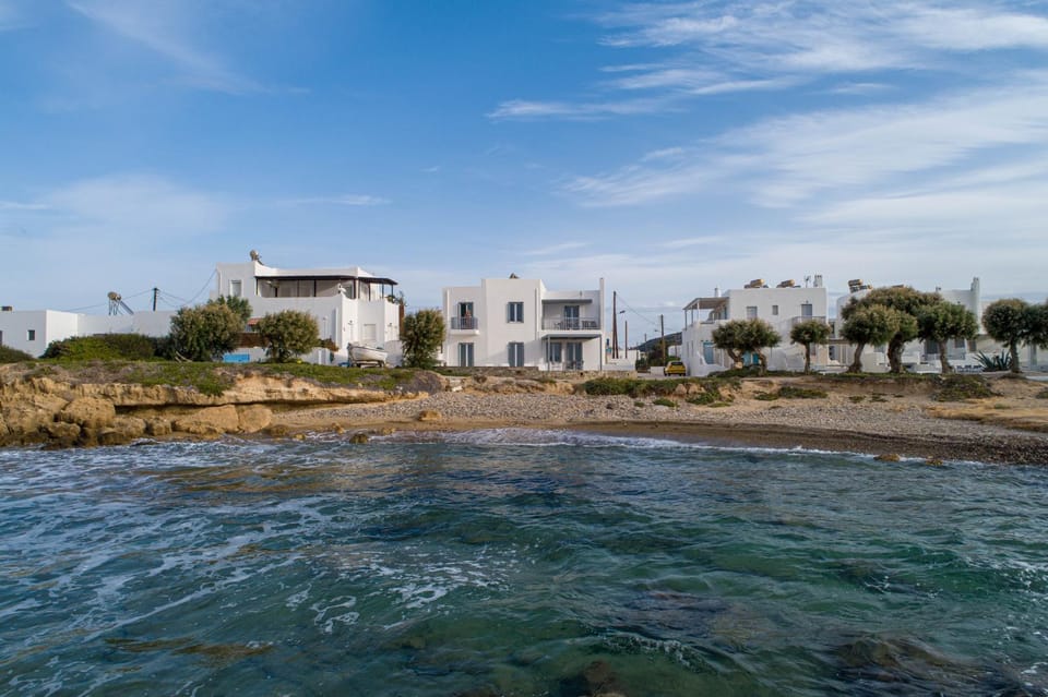 Property building, Neighbourhood, Garden, Beach, Sea view
