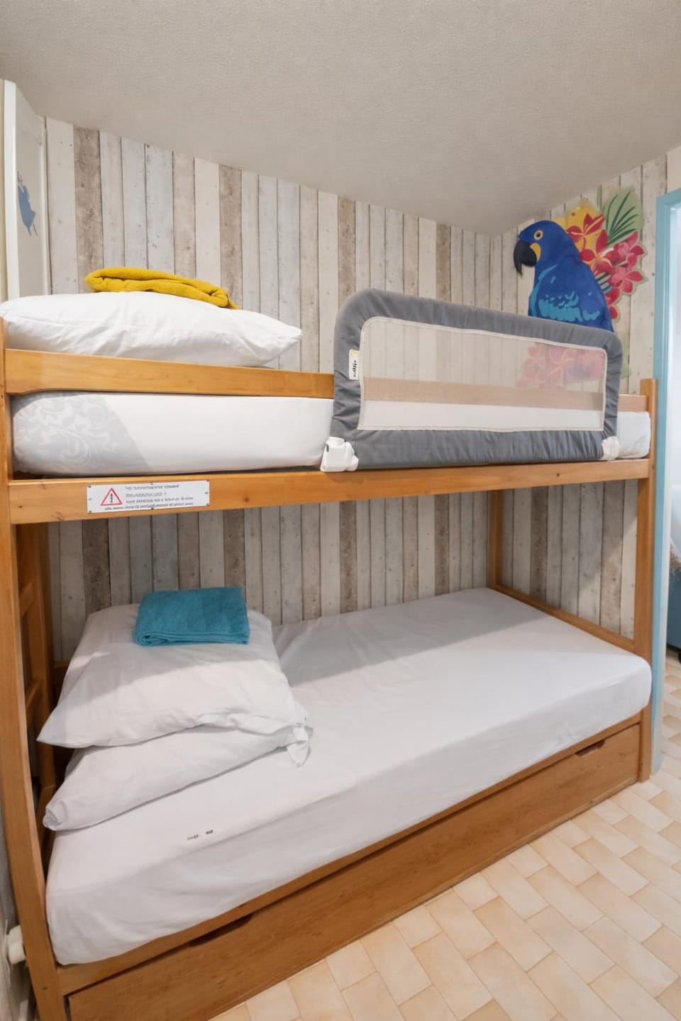 bunk bed