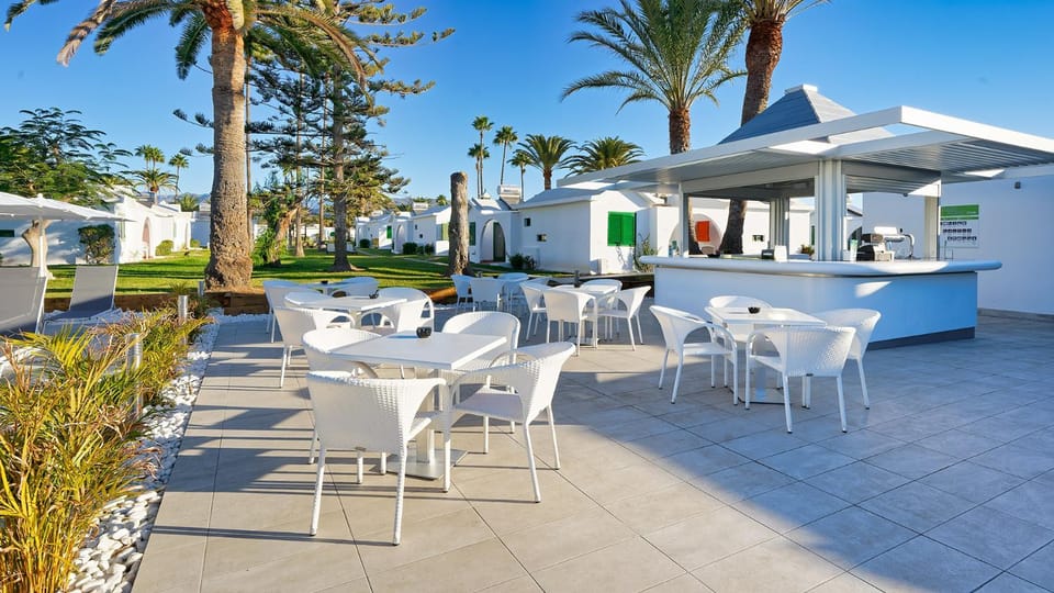 Lounge or bar