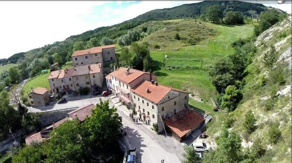 Neighbourhood, Natural landscape, Bird's eye view, View (from property/room), Landmark view