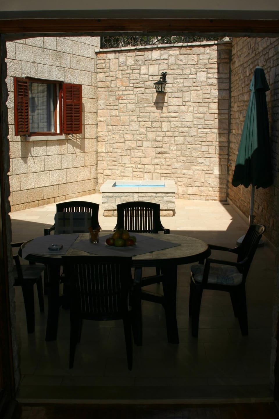 Location, children, Family