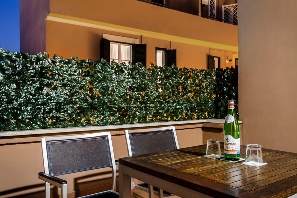 Property building, Balcony/Terrace