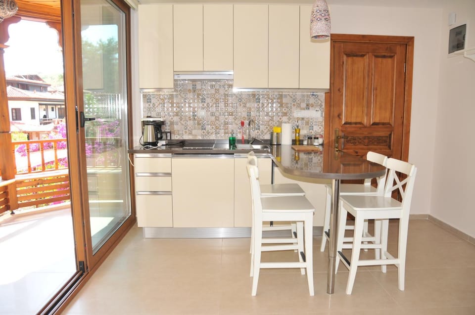 Dining area, dishwasher, pet friendly