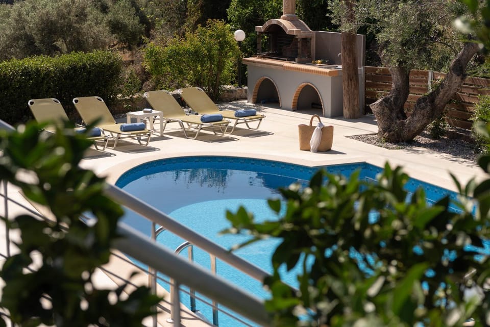 Patio, Day, Pool view, Swimming pool, sunbed