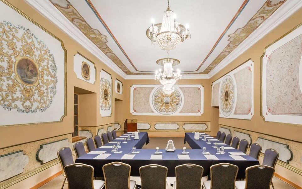 Meeting/conference room