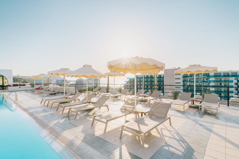 Balcony/Terrace, Swimming pool