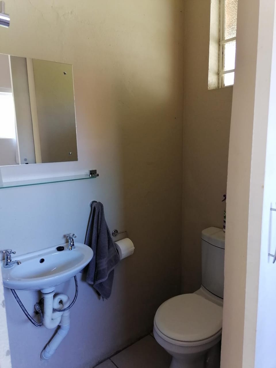 Toilet, Property building, Bathroom