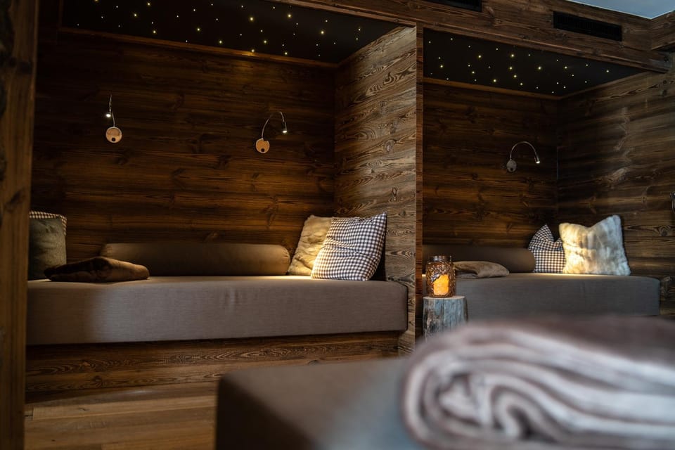 Sauna, Seating area