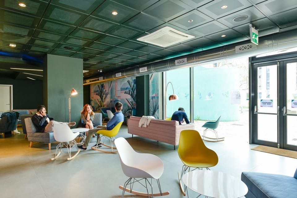 Seating area